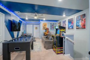 Themed Home with Pool Game Room on Resort 28101