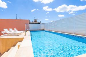 Cozy apartment near the sea with wifi and pool