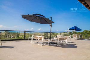 Stylish 2BR With Ocean View & Infinity Pool In Playa Bonita