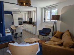 Appartements Loire a velo - Blois - proche bus et gare - 5 ch - 2sdb - 150m2 : photos des chambres