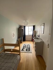 Spacious and Elegant 3 Bedrooms Apartment near Metro and Bois de Vincennes