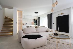 Luxury Rooftop Escape Duplex Apartment