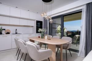 Luxury Rooftop Escape Duplex Apartment