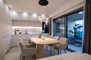 Luxury Rooftop Escape Duplex Apartment