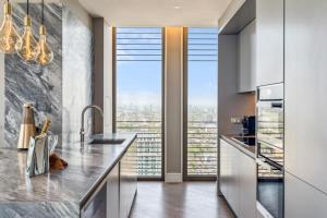 Million Dollar Large 3 Bedroom Flat