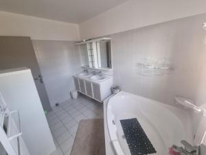Villas Maison avec piscine, proche calanques et mer : photos des chambres