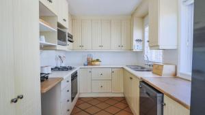 2 Plover Place - comfortable, cozy, stylish