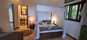 La VILLA ANKARENA Dans un domaine forestier tropical, PROPRIÉTÉ ENTIÈRE avec PISCINE PRIVEE, Wifi, TV Plage à 5 minutes à pieds