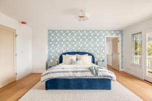 Coastal Luxury Home in Pacific Palisades Month Plus