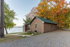 Hillside Resort Cabin 1