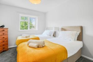 Cozy 3 Bedroom Retreat perfect for family and work travel