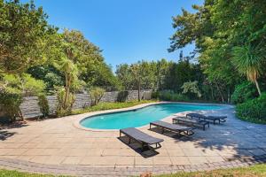 Serviced Villa Backup Power Mountain Sea views