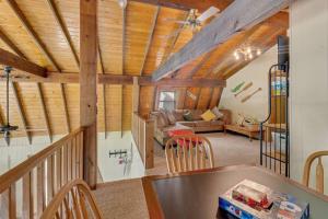 Barrel Cabin at Sandy Bass Bay