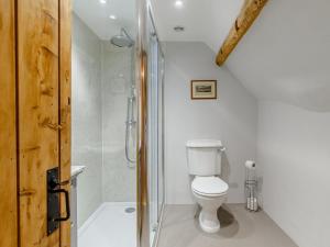 3 Bed in Whitcombe DC089
