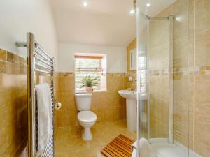 3 bed property in Swinton 89133