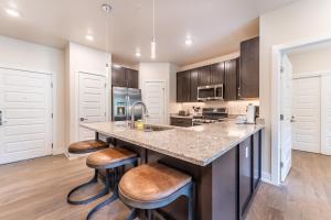 Clearwater Lofts #107 Building 3 : 100