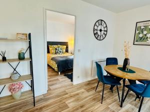 Appartements Le Petit S - Disneyland - Parking gratuit : photos des chambres