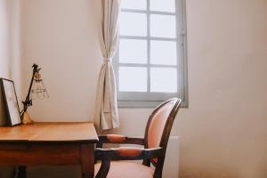 Unique historical home, middle of the village, bath & patio