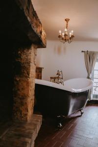 Unique historical home, middle of the village, bath & patio