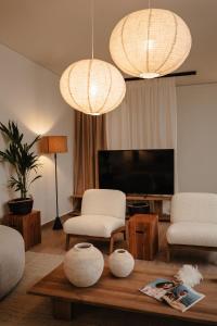 Naxian Nest Penthouse 3BR Apart - Walk to Beach