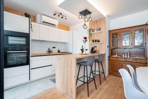 Ctrl Alt Retreat - 4 star apartment and parking