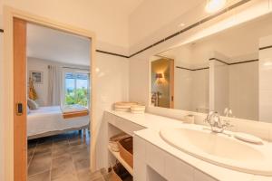 Villas Le Mas Elaia, votre havre familial avec piscine privee : photos des chambres