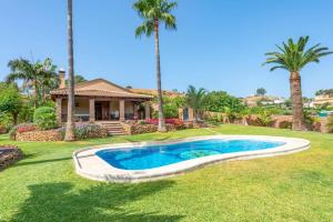 Villa Jarros by Villa Plus