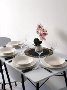 Esther Apartment - elevator, balcony, free private parking, self check-in