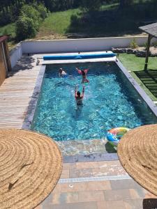 Villas Jolie villa avec piscine : photos des chambres