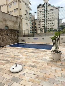 Apartamento Enseada 2 suítes com lazer completo