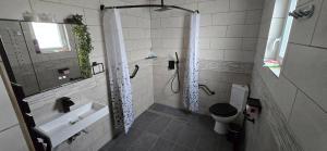 Accesible countryside retreat with private garden andmodern facilities