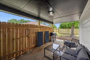 Comfortable 2-Bedroom Rental in Bridge City