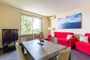 Villa Dolcevita with parking by Napoliapartments