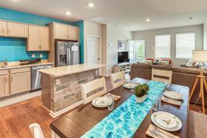 Pool Access and Beach Shuttle Millville Townhome! - 3hvězdičkové hotely ve městě Millville