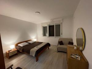 Apartment Mijuskovic