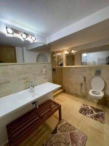 Luxurious apartment with garden s2