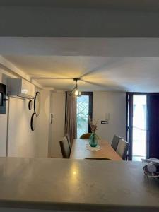 Luxurious apartment with garden s2