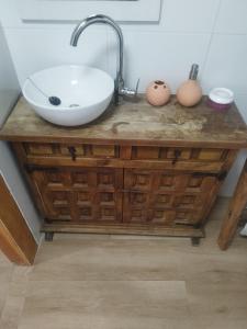 Habitación rústica independiente con todas las comodidades, sofacama y ventilador