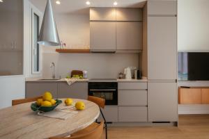 Newly Renovated Stylish Eixample - Great Location