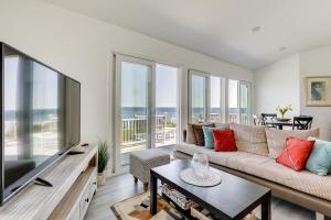 Oceanfront Cottage on Cape Cod Bay with Game Room