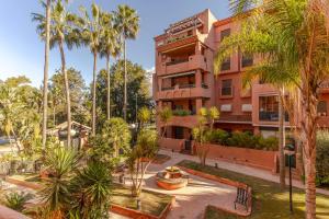 RentitSpain TRM 10, Sea & Golf in Playa Granada