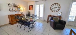 Maisons de vacances Gite Paradizu, vue imprenable en Provence : photos des chambres