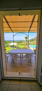 Maisons de vacances Gite Paradizu, vue imprenable en Provence : photos des chambres