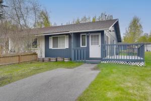 3 Mi to Alaska Zoo Family Home in Anchorage!