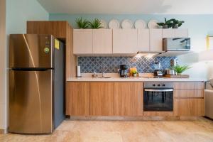 2 BR Condo At Ipana Condos - Pool - Gym - Business Center - Indigo