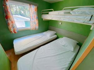 Campings Camping les Avenieres : Mobile Home