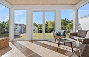 Nice Home In Løgstør With Wifi