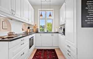 Nice Home In Løgstør With Wifi