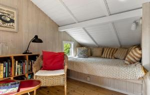 3 Bedroom Stunning Home In Tisvildeleje