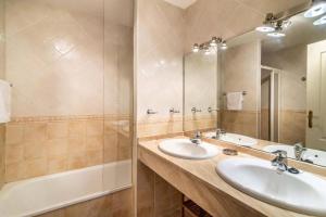 CYV Great views and your own BBQ